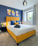 Master bedroom with king size bed and luxury hybrid memory foam mattress