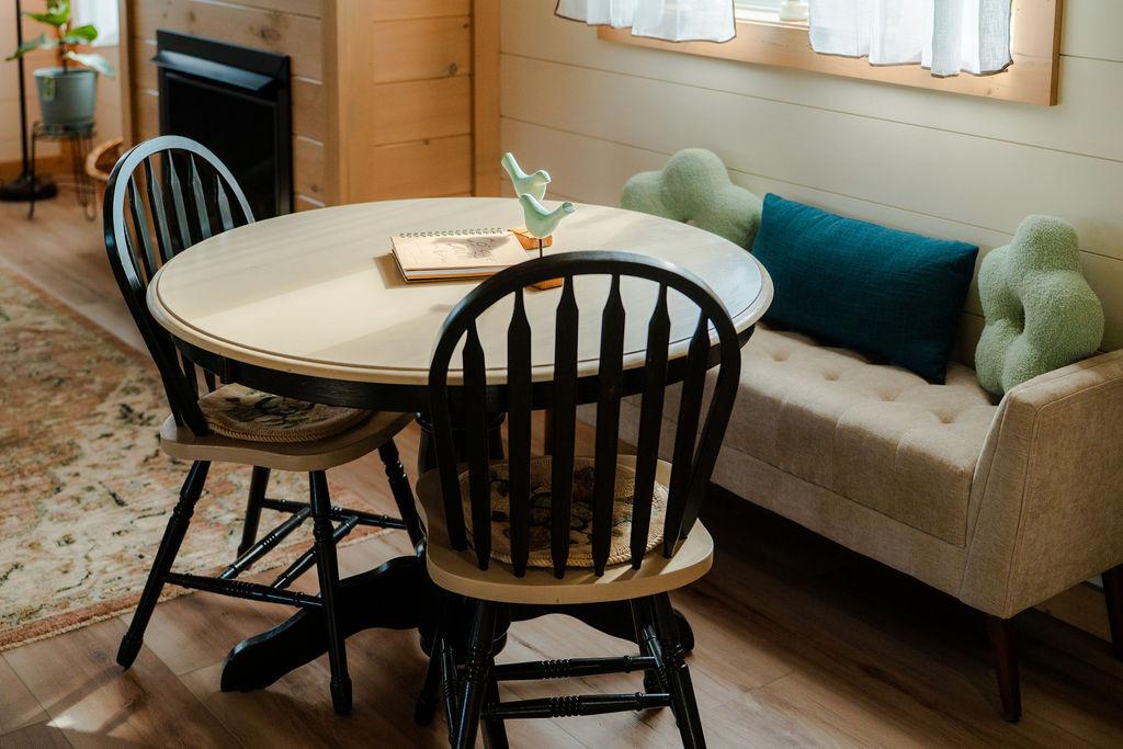 The Cottage Barn on Barton | Photo 18