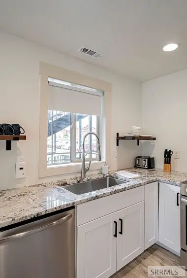 kitchen suite 4