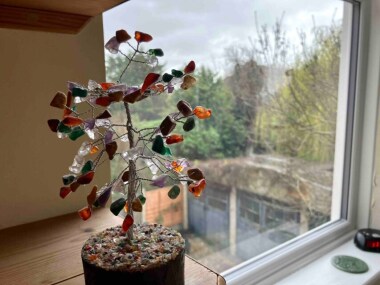 Parking space on Shared driveway.  C2C London Fenchurch street railway line to Tower Hill runs at end of 50’ garden. 