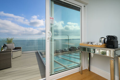 Superior-Sea view-King-Ensuite-Balcony Suite 6 