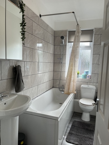 Bathroom - Modern 3 piece suite with shower and bath