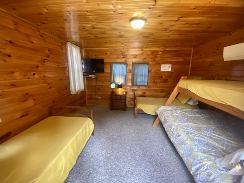 Bunk House- 2 Twin Beds, 1 Twin and Full Bunk Bed, Tv with DVD, Air/Heat Unit