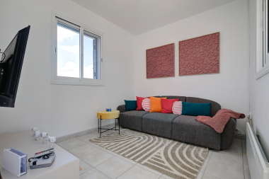 Gaming Room with sofa bed