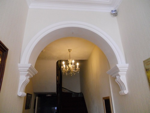 Arch with Period Mouldings
