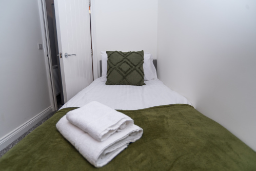 Well-presented single room perfect for a calm, restful sleep.