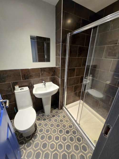 Room 4 Ensuite