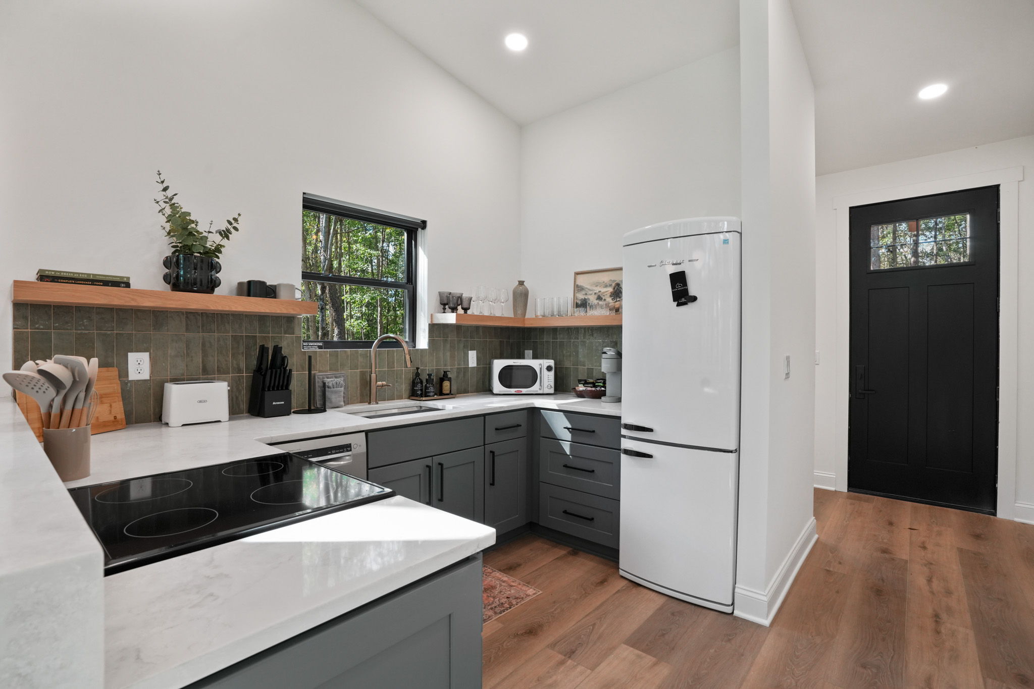 Birchwood | Photo 4