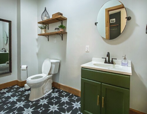 This is the 1/2 bath. Great for your guests 