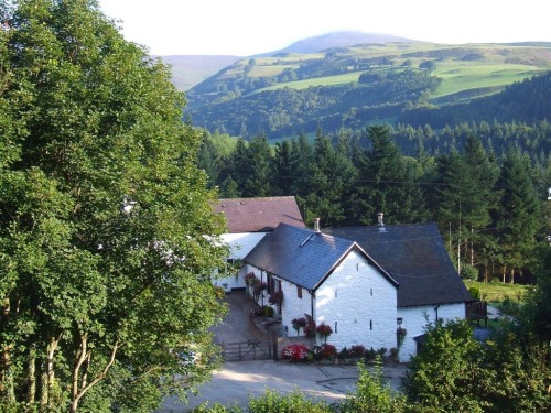Dee Valley Cottages - situated in an area of outstanding natural beauty