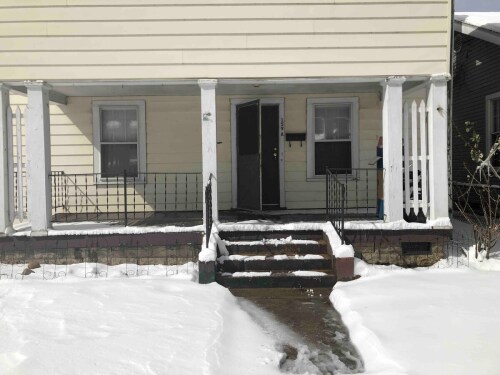 Entrance and Exterior