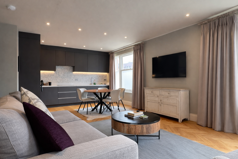 Macbeth’s Corner Luxury Apartment