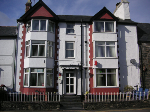 Ty Newydd B&B - Front of house