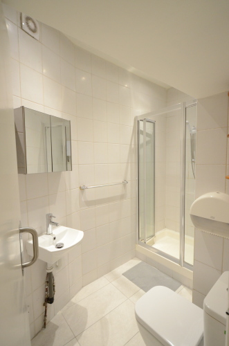Double Studio, With Kitchen and  Ensuite Shower & Toilet.