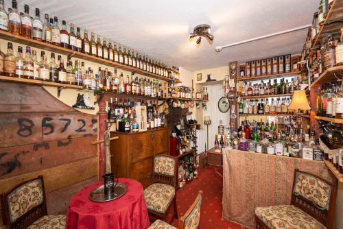 Whisky Bar open during check-ins or enjoy when pre-booked for groups of 6 or more