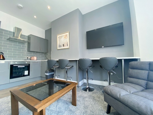 Mayfair Suite Sasco Apartments  - Lounge