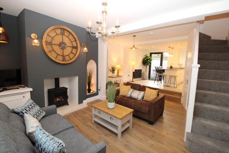 Amazing City Cottage close to River