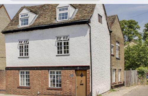 Holiday Home in St Neots -The Old Rose and Crown