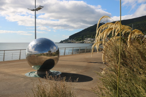 3 bedroom boutique art apartment with sea views