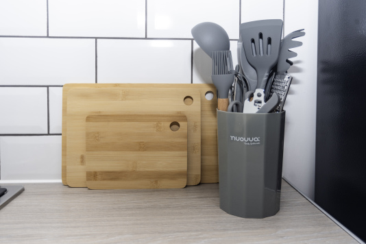 Chopping boards and cooking utensils provided - fully equipped for easy meal prep during your stay.