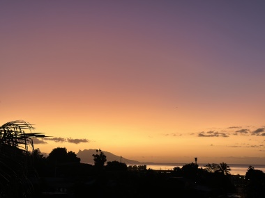 vue sur Moorea, coucher de soleil