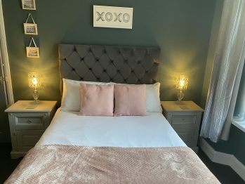 Bedroom - Caerphilly Bedroom 1