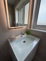 2nd floor bathroom sink