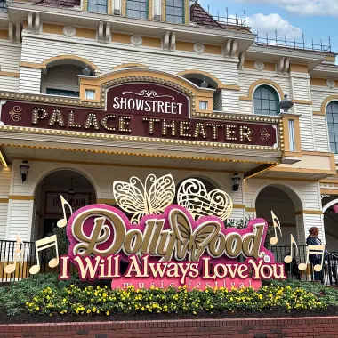 Only 10 miles from HavenHeart, Dollywood’s award‑winning theaters bring music, storytelling, and Smoky Mountain charm to life.