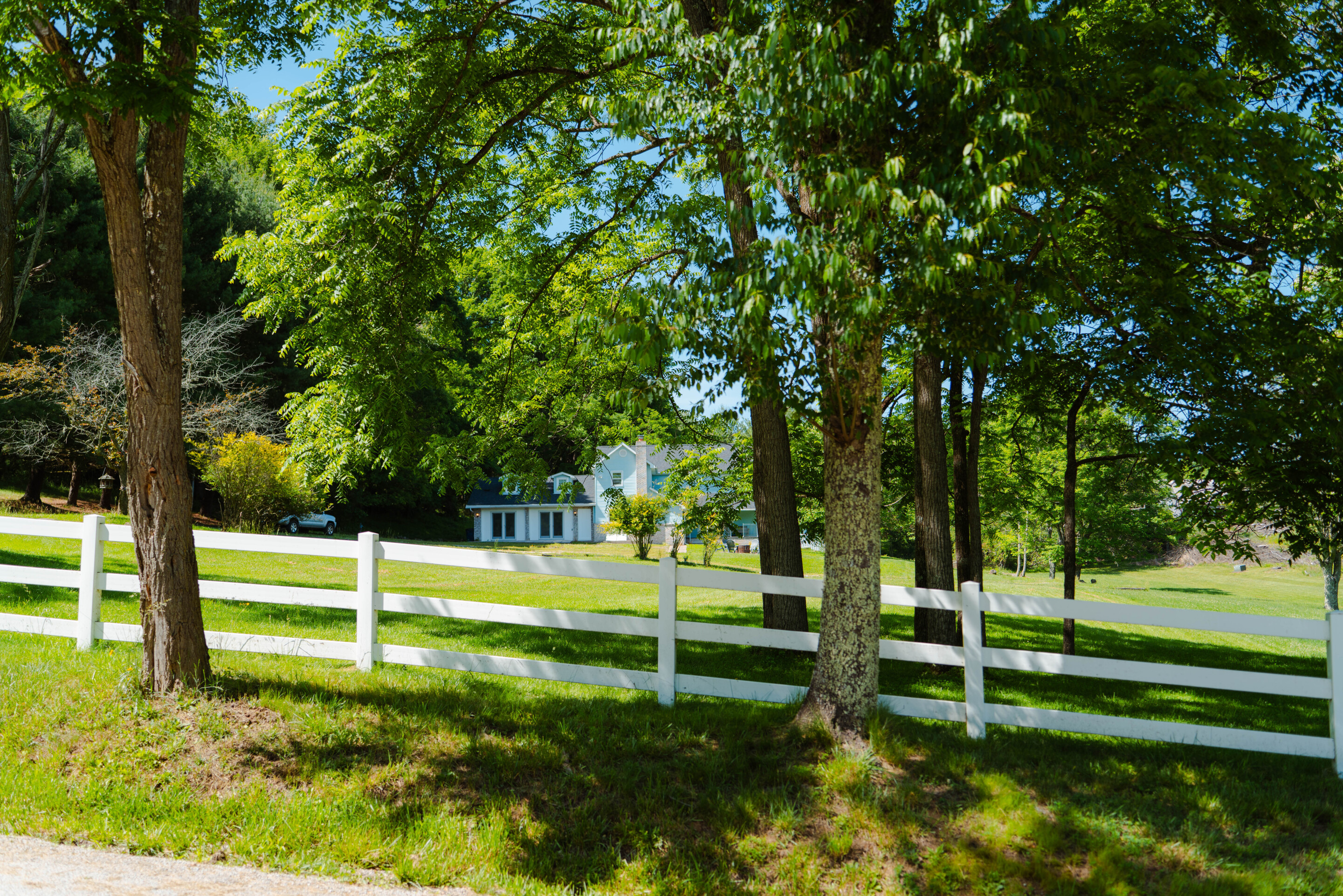 Whispering Acres | Photo 46