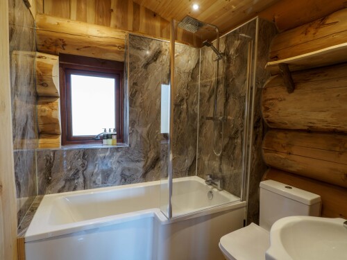 Pine Marten Bathroom