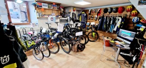 Location de vélos électriques chez notre partenaires ELECTRI RANDOS