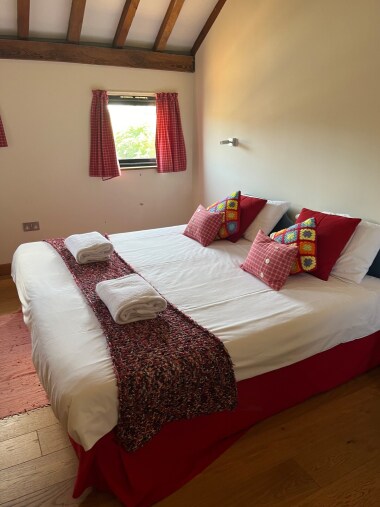 Double Bedroom 4 or singles