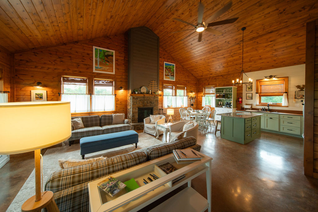 The Farmhouse on Barton | Photo 6