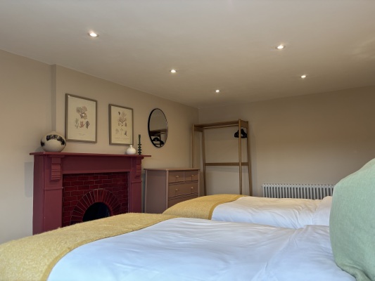 Twin Room 