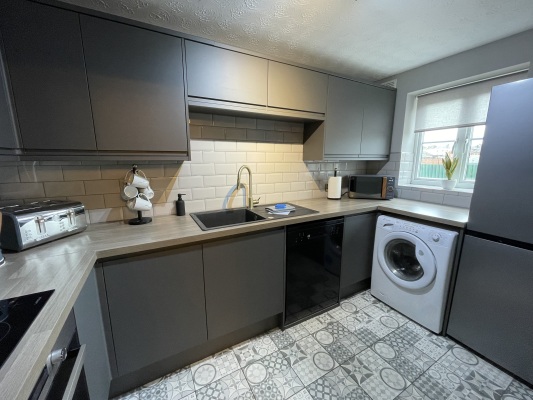 Fully equipped kitchen