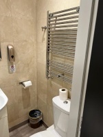 Apt.20Private bathroom