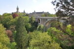 Pont Adolphe à Luxembourg ville, à 25 minutes en train de Thionville. / Pont Adolphe in Luxembourg city, 25 minutes by train.