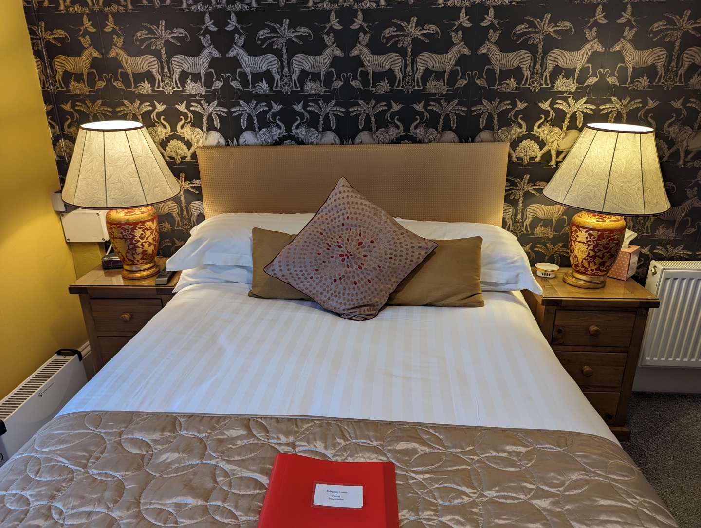 Abingdon House, Torquay Homepage