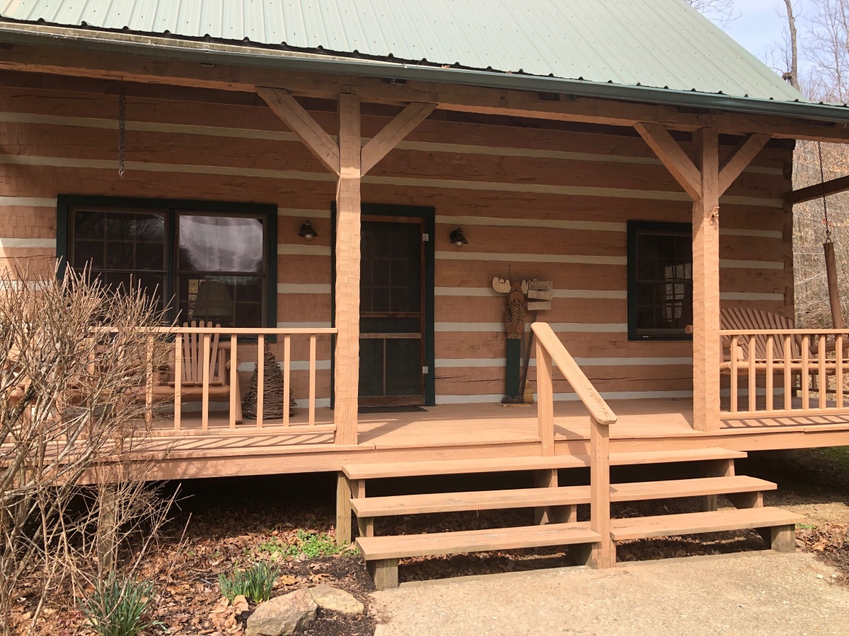 Bittersweet Farm Cabins Moose Lodge by Bittersweet Farm Cabins