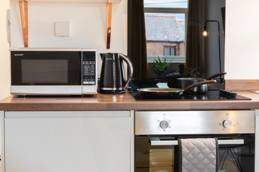 Fully equipped kitchen at Flat 3B