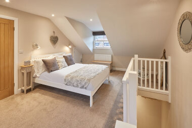 Attic King with En-Suite