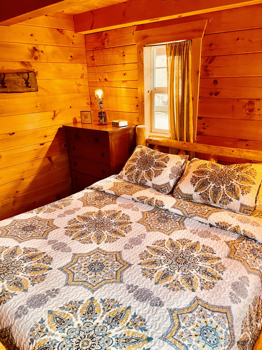 Kick Back Ridge Cabins Glory Days by Kick Back Ridge Cabins