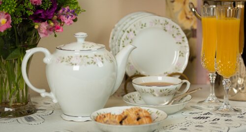 Tea Time at the Estate