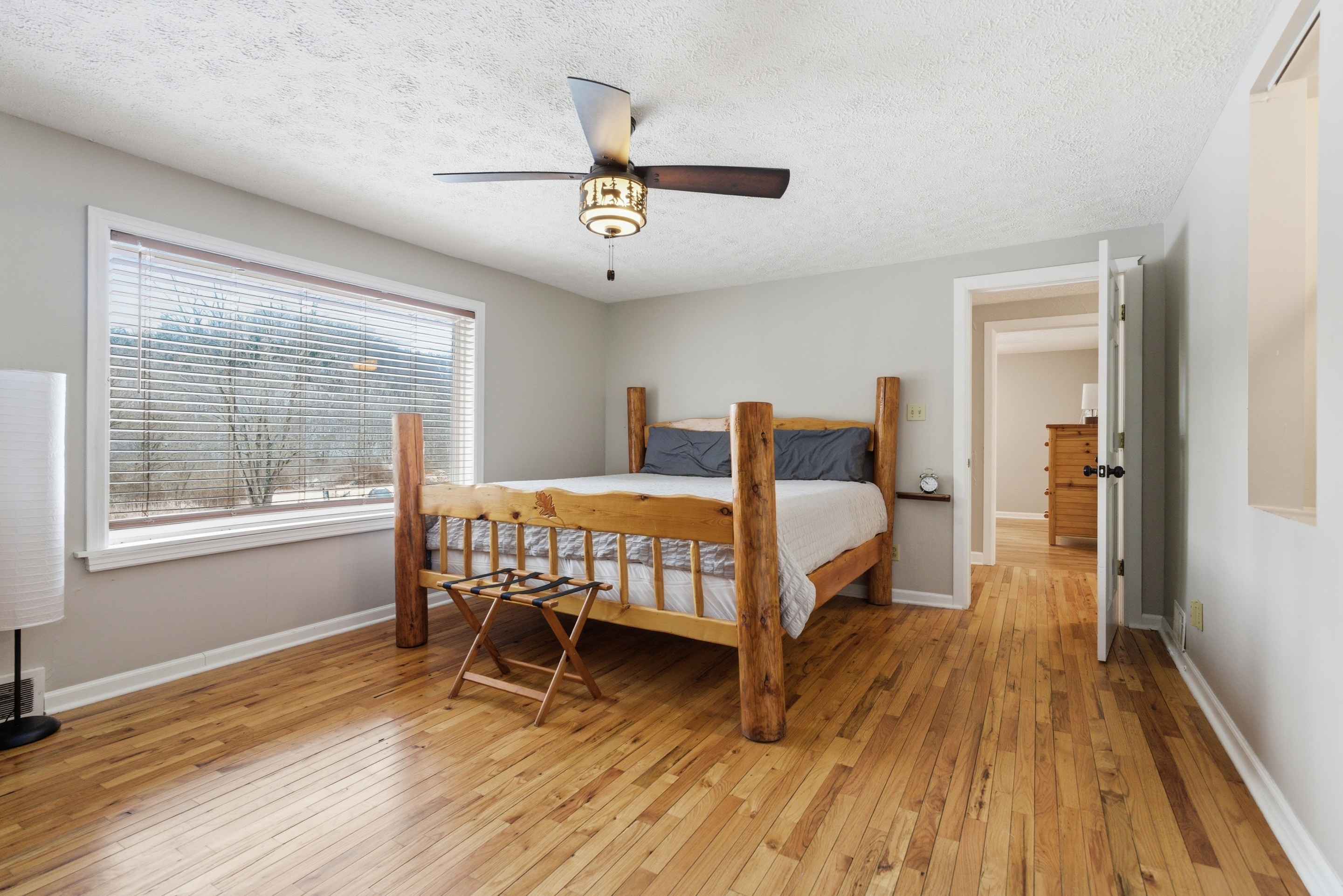 Honeysuckle Creekside Cabin | Photo 18