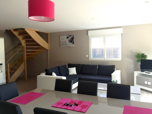 Salon avec canapé pour 6 personnes