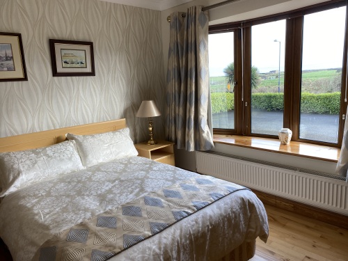 Double room-Comfort-Ensuite with Shower-Countryside view-double room ground floor