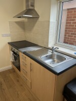 Kitchen 1/2 (Hob/Sink)
