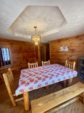 Cabin Dining Room