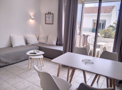 table à manger pour 4 personnes