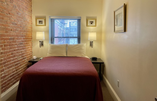 Double room-Shared Bathroom - Base Rate